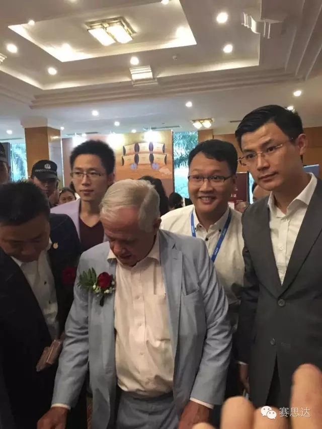 燃氣烤爐,旋轉爐,熱風循環(huán)爐,冷凍醒發(fā)箱,起酥機,組合爐-賽思達-世界級烘焙設備品牌 燃氣烤爐,旋轉爐,熱風循環(huán)爐,冷凍醒發(fā)箱,起酥機,組合爐-賽思達-世界級烘焙設備品牌