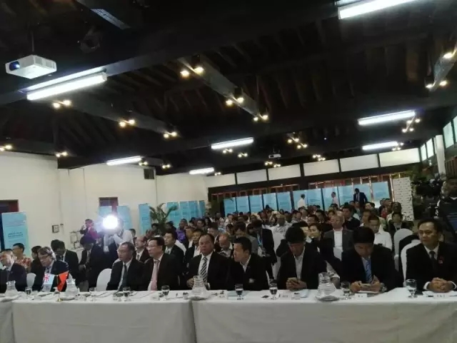 燃?xì)饪緺t,旋轉(zhuǎn)爐,熱風(fēng)循環(huán)爐,冷凍醒發(fā)箱,起酥機(jī),組合爐-賽思達(dá)-世界級(jí)烘焙設(shè)備品牌 燃?xì)饪緺t,旋轉(zhuǎn)爐,熱風(fēng)循環(huán)爐,冷凍醒發(fā)箱,起酥機(jī),組合爐-賽思達(dá)-世界級(jí)烘焙設(shè)備品牌