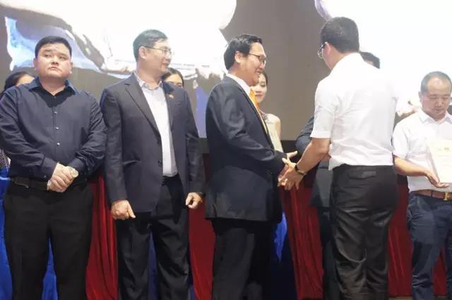 燃?xì)饪緺t,旋轉(zhuǎn)爐,熱風(fēng)循環(huán)爐,冷凍醒發(fā)箱,起酥機(jī),組合爐-賽思達(dá)-世界級烘焙設(shè)備品牌 燃?xì)饪緺t,旋轉(zhuǎn)爐,熱風(fēng)循環(huán)爐,冷凍醒發(fā)箱,起酥機(jī),組合爐-賽思達(dá)-世界級烘焙設(shè)備品牌