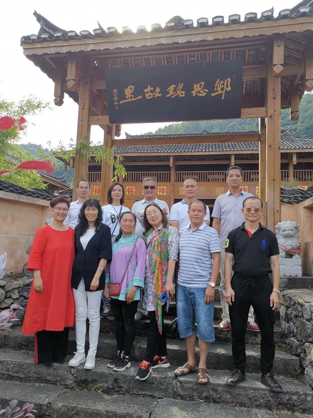 董事長唐樹松 尋紅色記憶，憶鄧恩銘波瀾一生