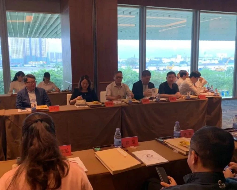 全國(guó)工商聯(lián)烘焙業(yè)公會(huì)第五屆第九次會(huì)長(zhǎng)會(huì)議在廣州舉行 全國(guó)工商聯(lián)烘焙業(yè)公會(huì)第五屆第九次會(huì)長(zhǎng)會(huì)議在廣州舉行