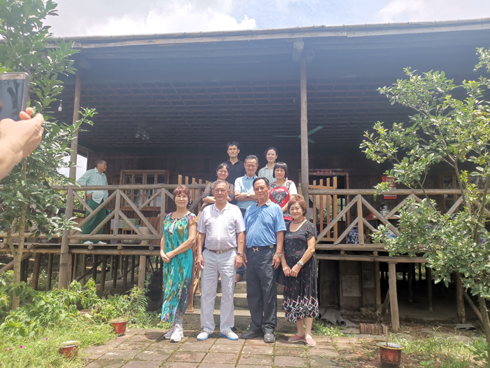 【賽思達烤箱】酒協(xié)一行訪農(nóng)莊，把盞言歡敘佳情